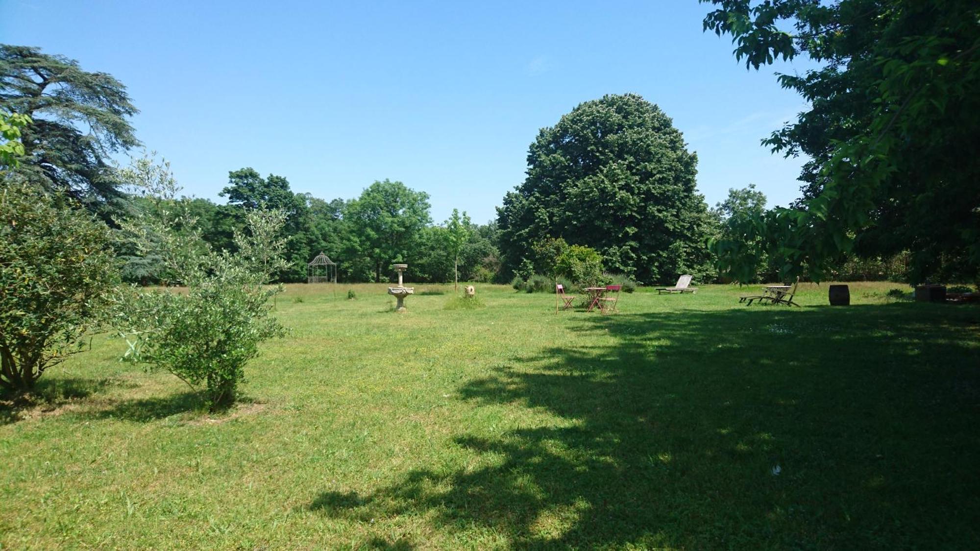 L'Ecrin De Vert Saint-Alban-du-Rhône Δωμάτιο φωτογραφία